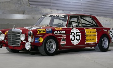 AMG Mercedes 300 SEL Rudá svině Rote Sau