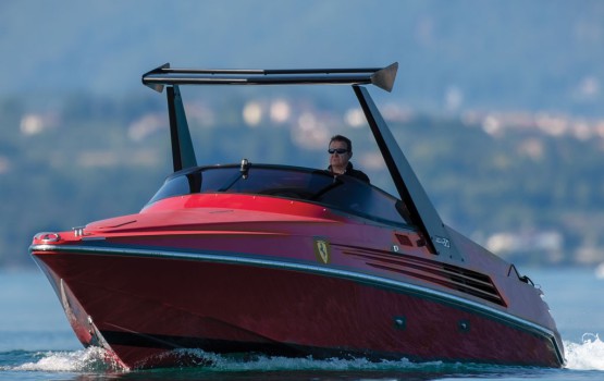 riva ferrari 32
