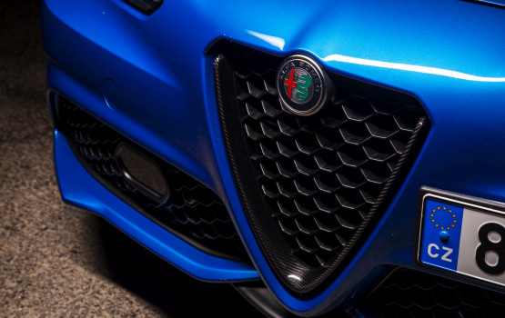 Giulia Veloce TI details (2)_7